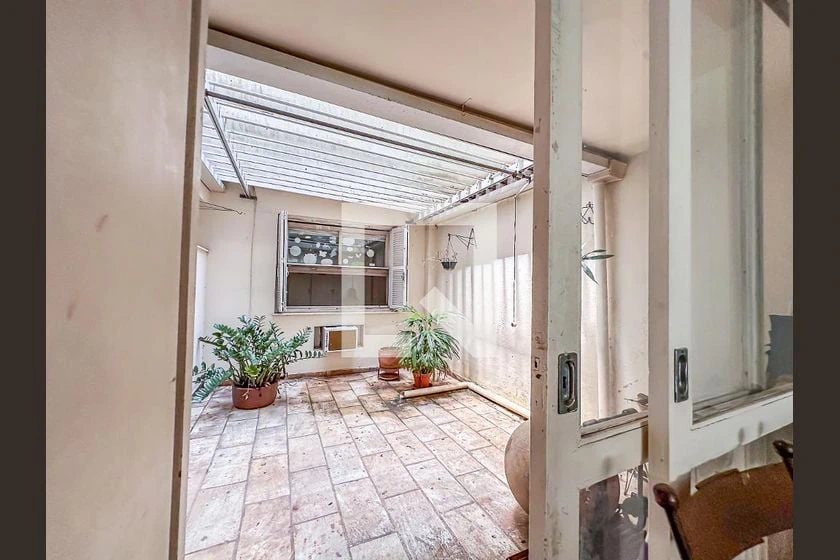 Apartamento de 4 habitaciones con 221 m² y 2 plazas — photo 17