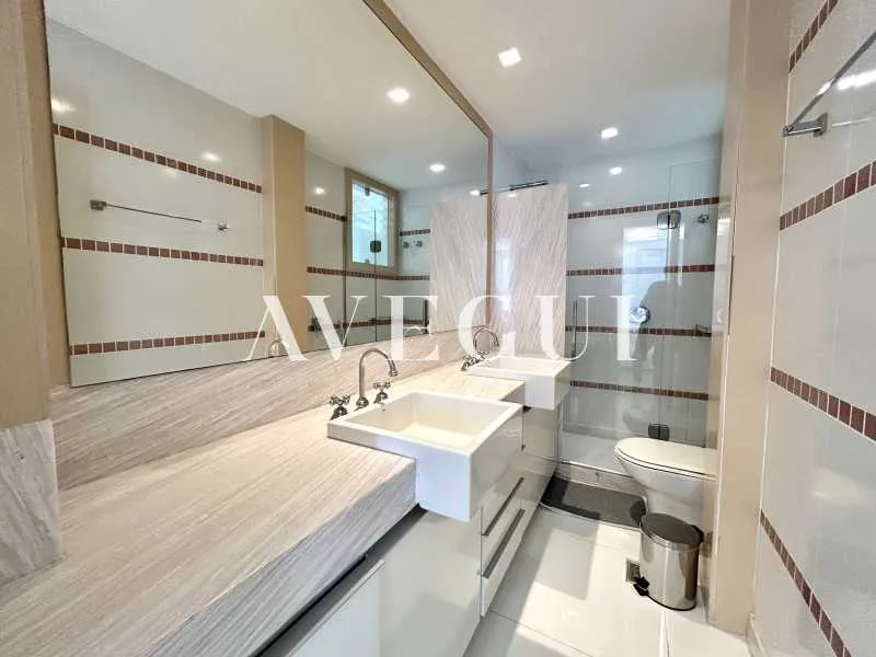 Duplex penthouse with 3 bedrooms and 5 bathrooms — photo 25