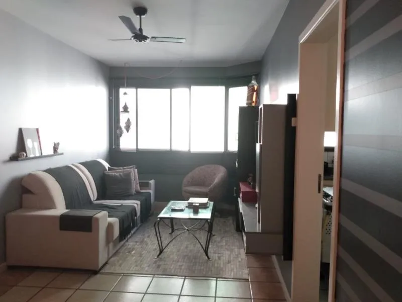 60 m² apartment with 2 bedrooms and enclosed balcony — photo 2