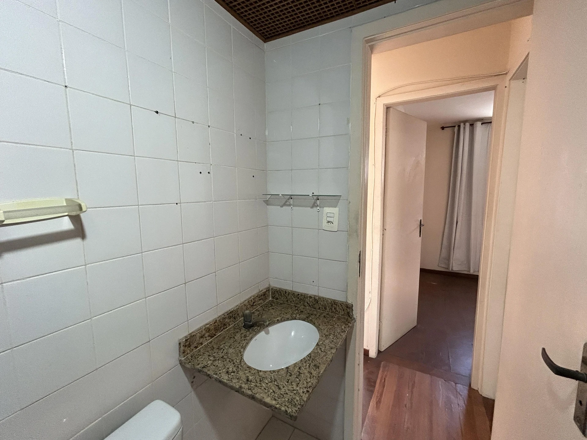 Unfurnished rental apartment with 2 bedrooms and parking — photo 29