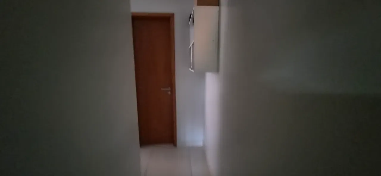 4-bedroom apartment in a building with a gym — photo 13