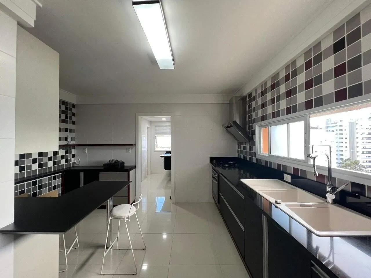 Apartamento amueblado de 3 suites con 172 m² en el 12º piso — photo 22