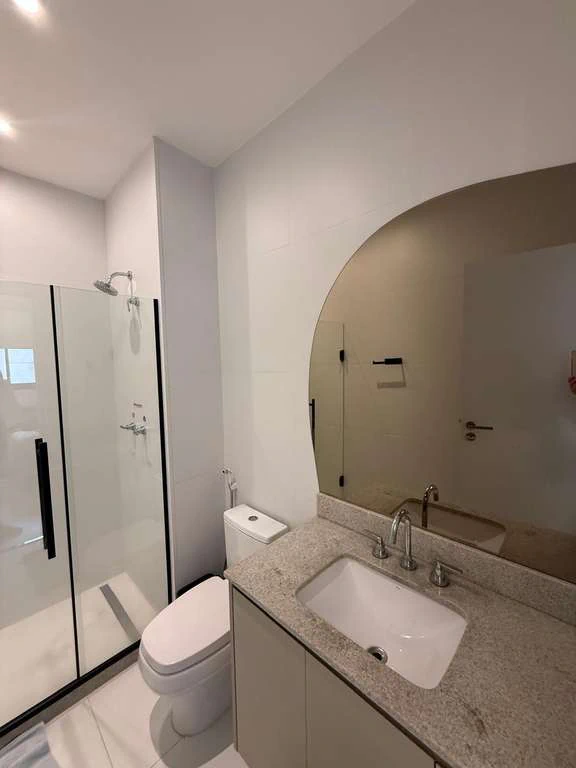 Furnished 2-bedroom apartment with 1 en-suite, 95 m² — photo 9