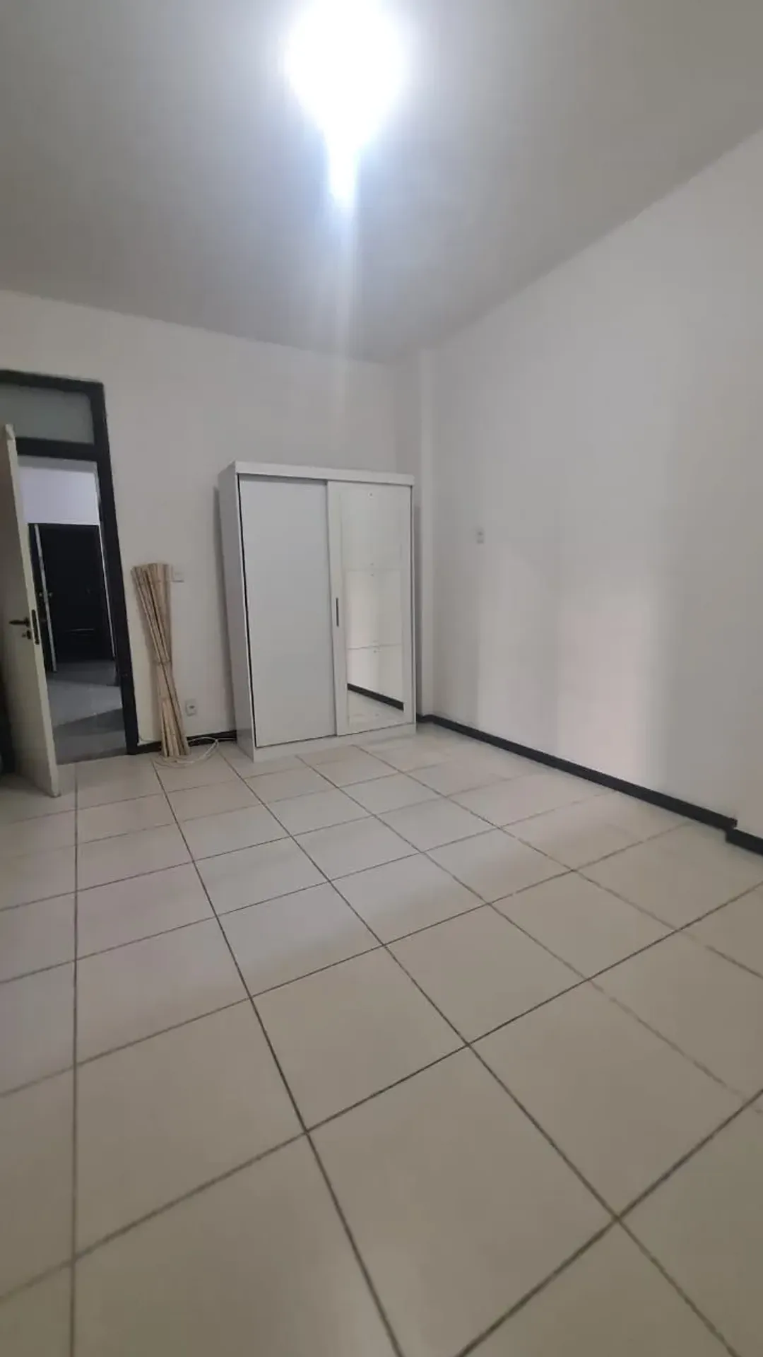 1-bedroom, 1-bath apartment on the 3rd floor — photo 2