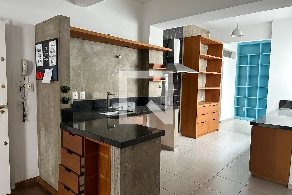 Apartamento com 4 quartos e sala de estar, 3 banheiros — photo 2