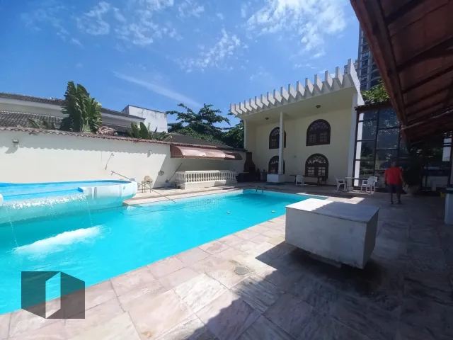 Furnished condominium house with 11 bedrooms and 22 baths — photo 17