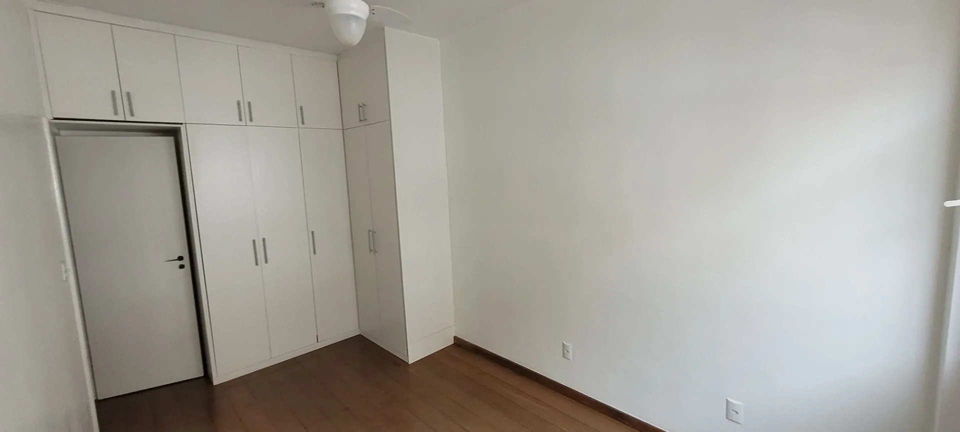 Квартира 96 м² з 2 спальнями та балконом — photo 11