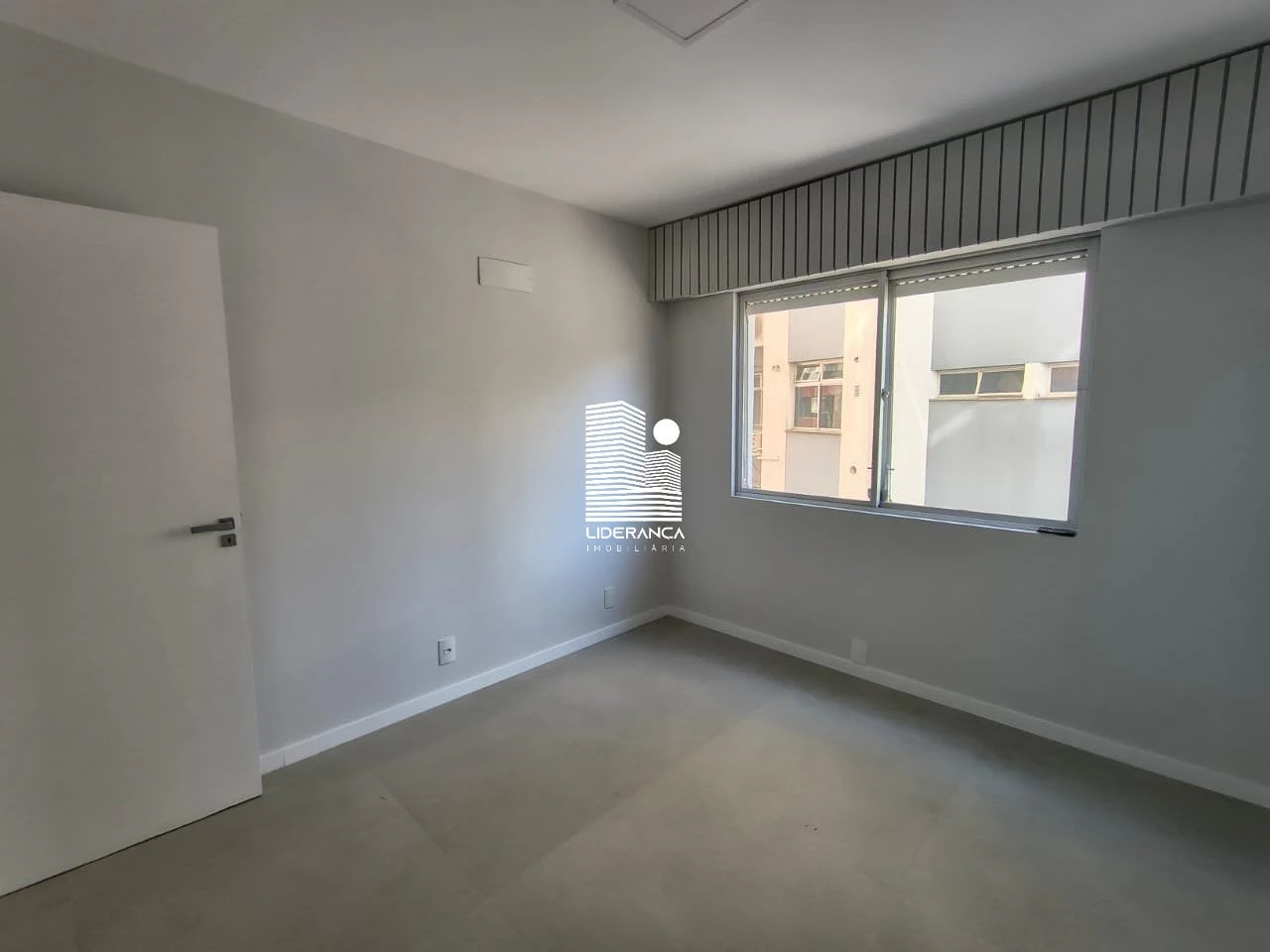 3-bedroom apartment with a home office — photo 14