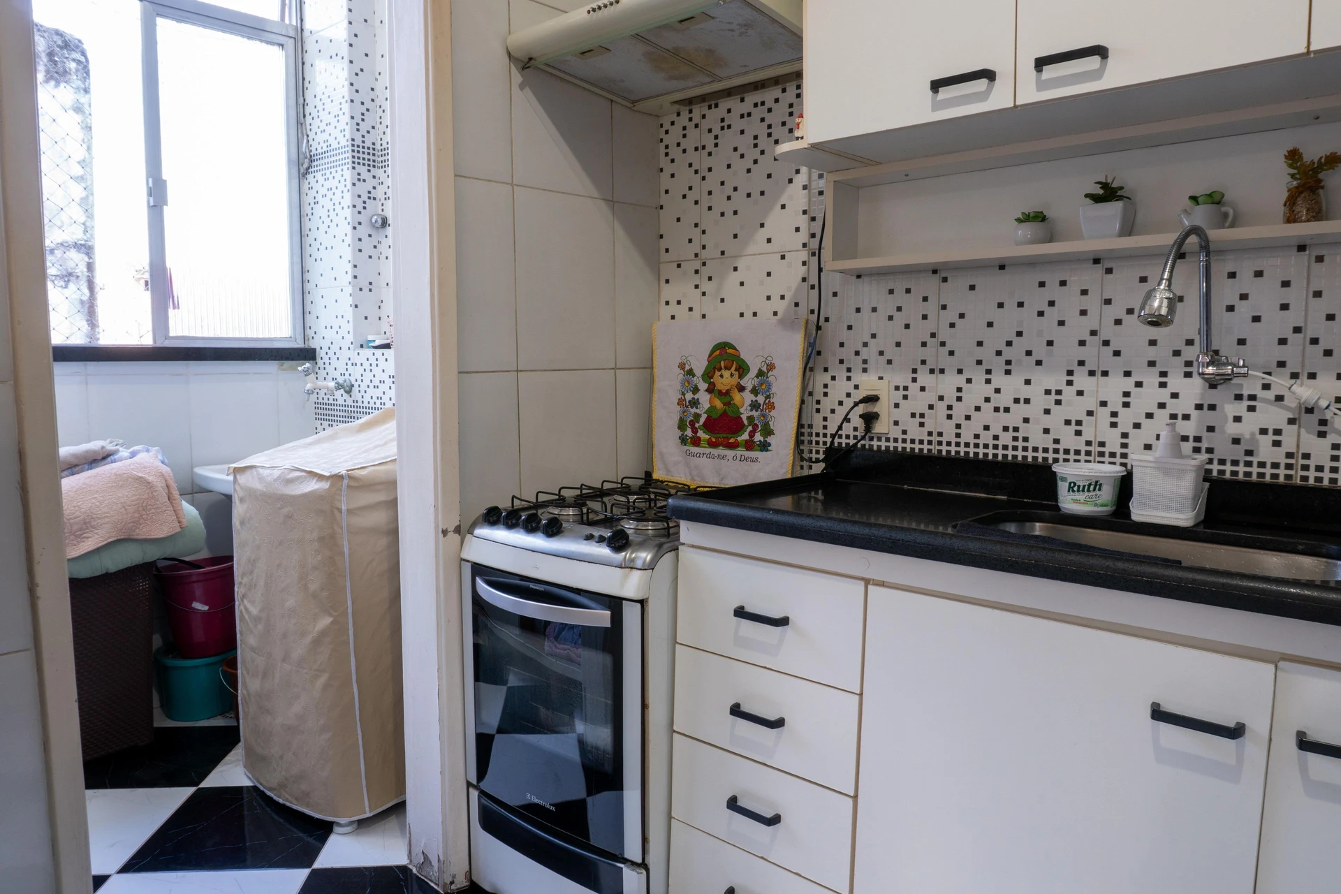 Furnished 3-bedroom apartment with 2 bathrooms — photo 20