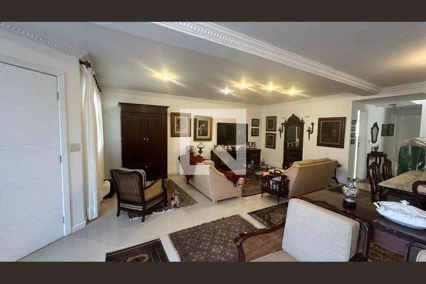 Condominium house with 5 en-suite bedrooms and pool — photo 3
