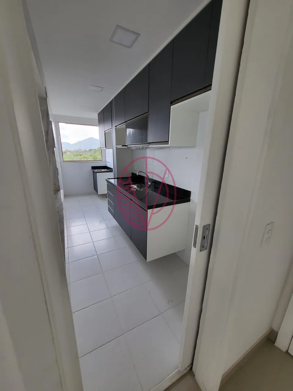 1-bedroom apartment with mountain views and balcony — photo 4