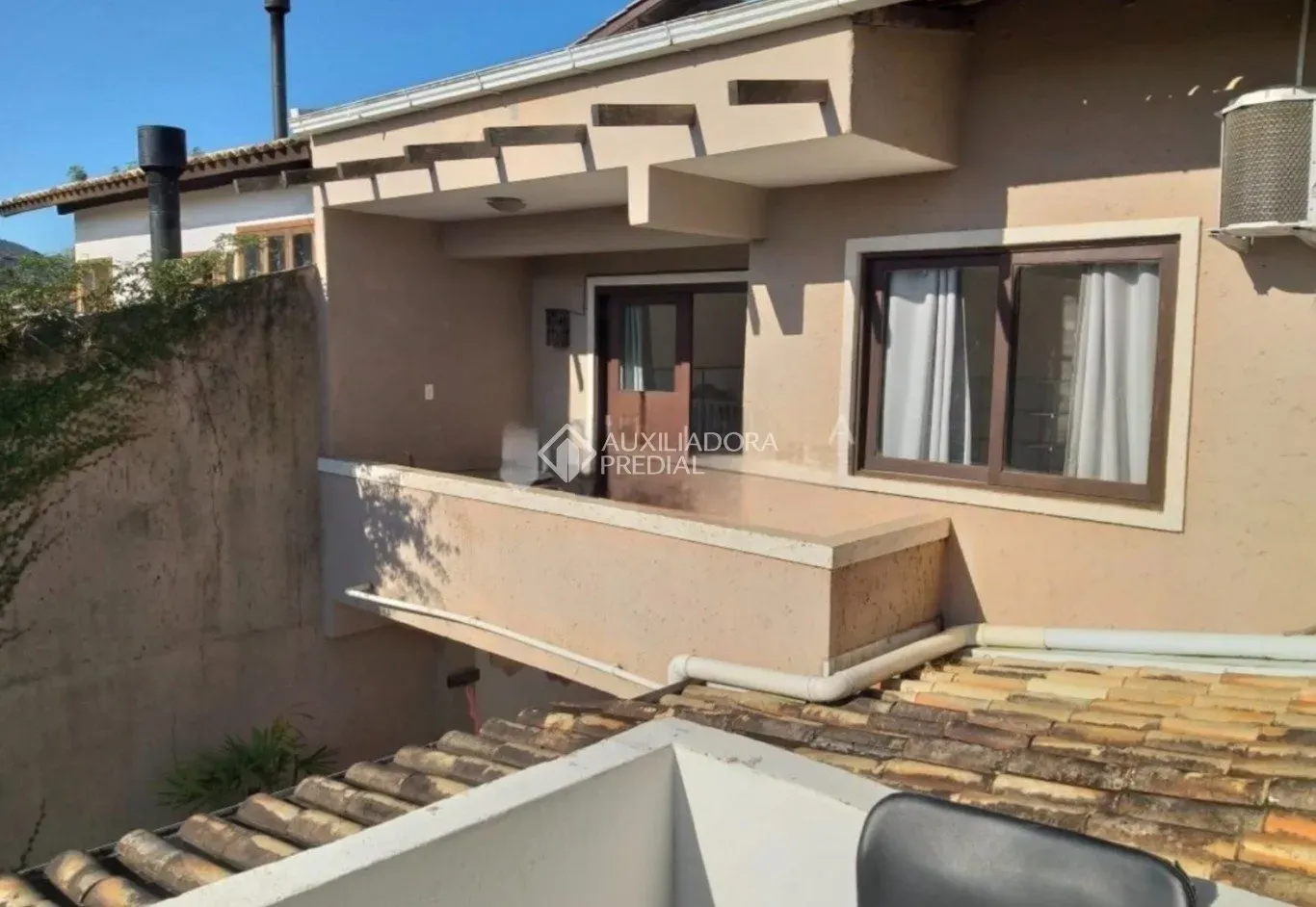 Casa amueblada de 415 m² con 6 dormitorios y 3 plazas — photo 38