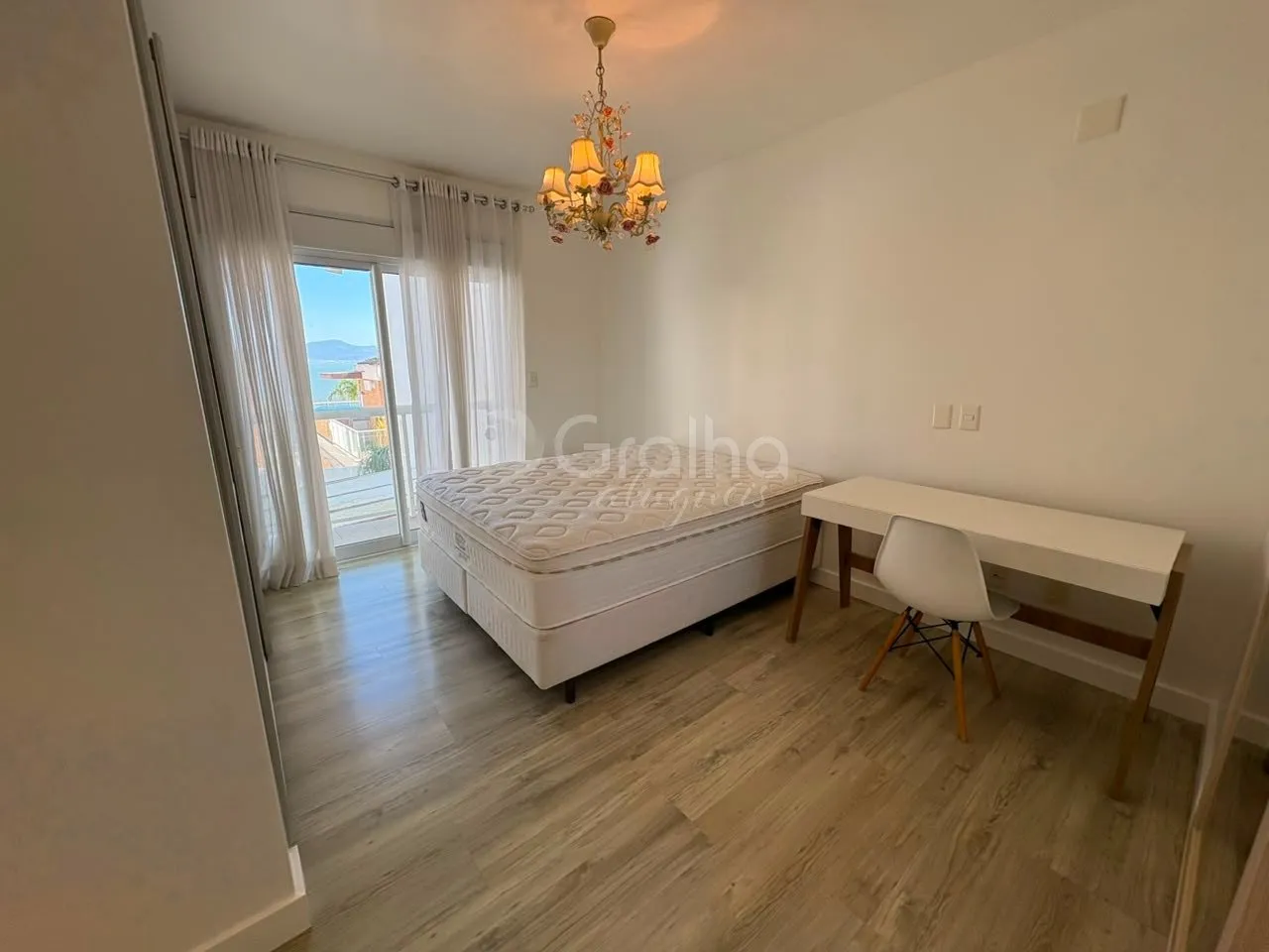 Мебльований будинок 868 м² з 3 люксами та 9 місцями — photo 23