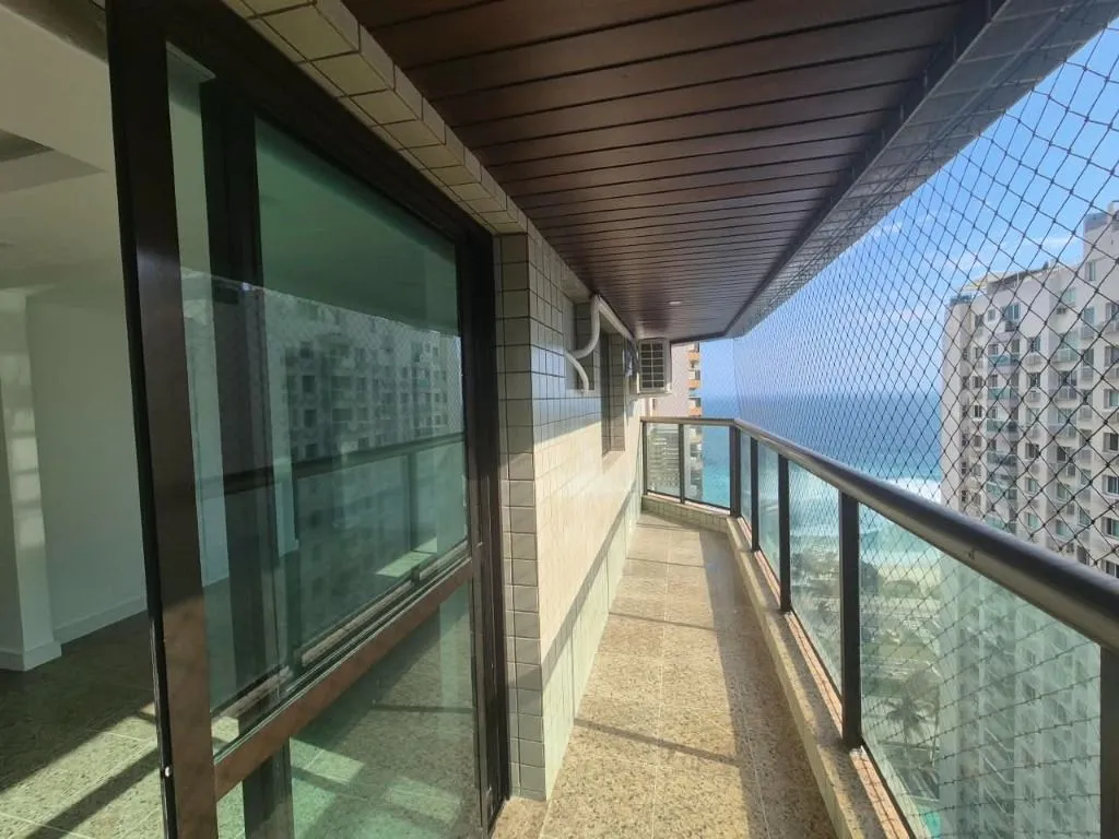 Apartamento de 4 quartos em condomínio com sauna — photo 4