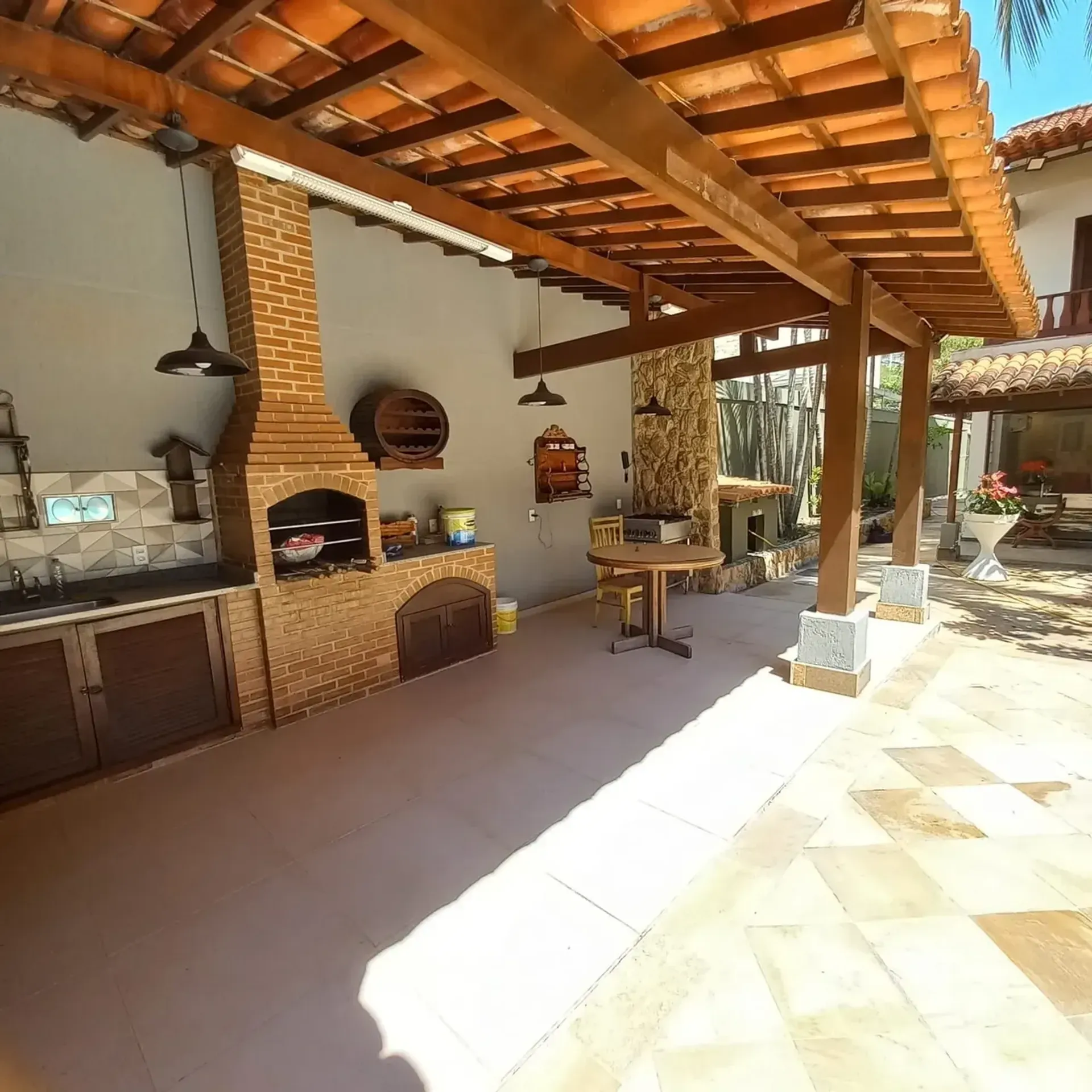 Casa en alquiler con 4 dormitorios y 5 baños — photo 23