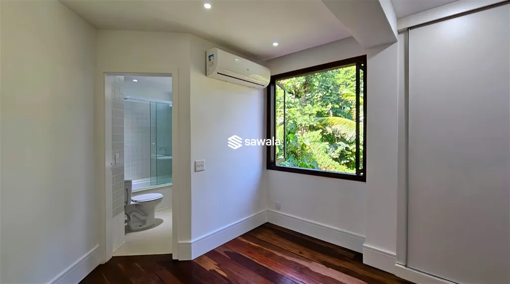 Furnished house with 5 bedrooms and a separate kitchen — photo 19