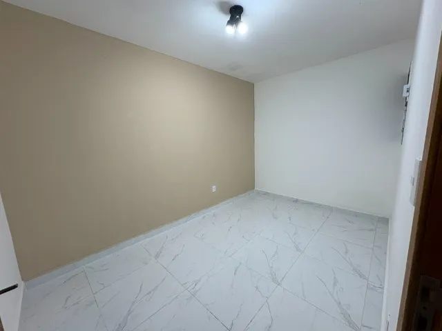 1-bedroom apartment with air conditioning and glass shower — photo 7