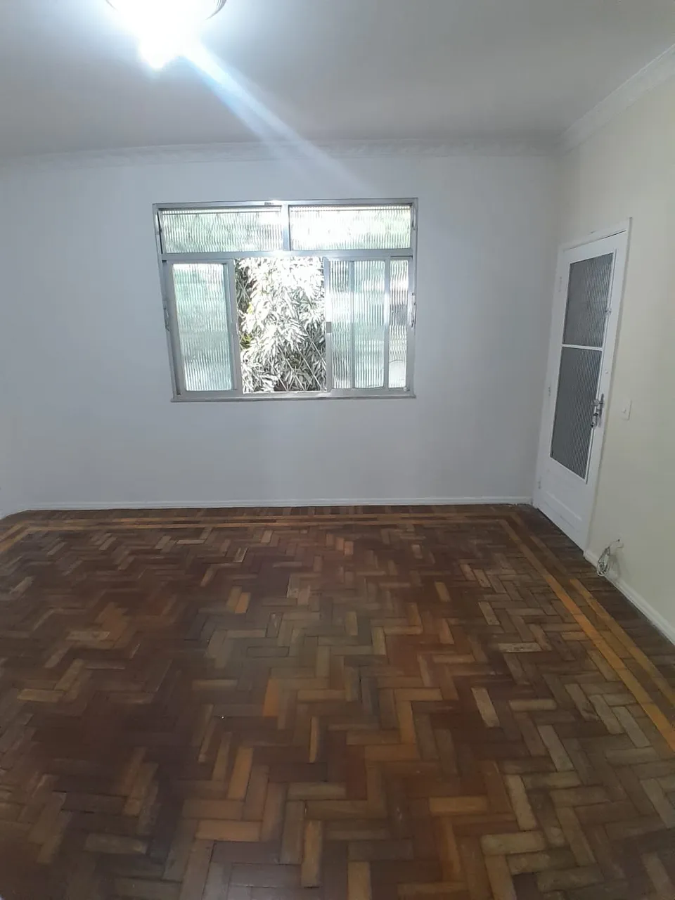 Apartamento de 3 quartos com armários planejados na cozinha — photo 10