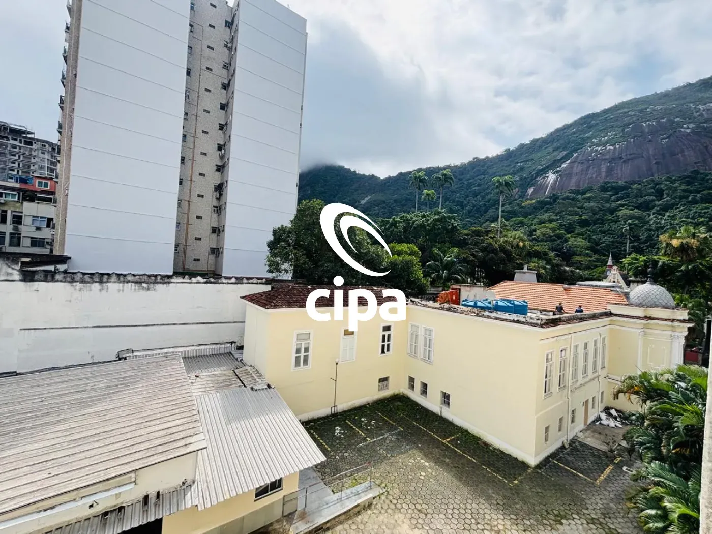Mountain view in a 3-bedroom apartment, 98 m² — photo 11
