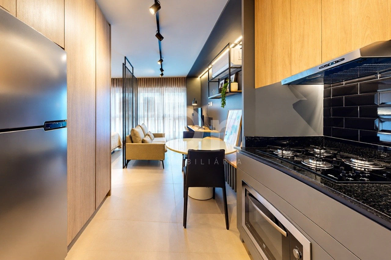 One-bedroom apartment with a water view — photo 4