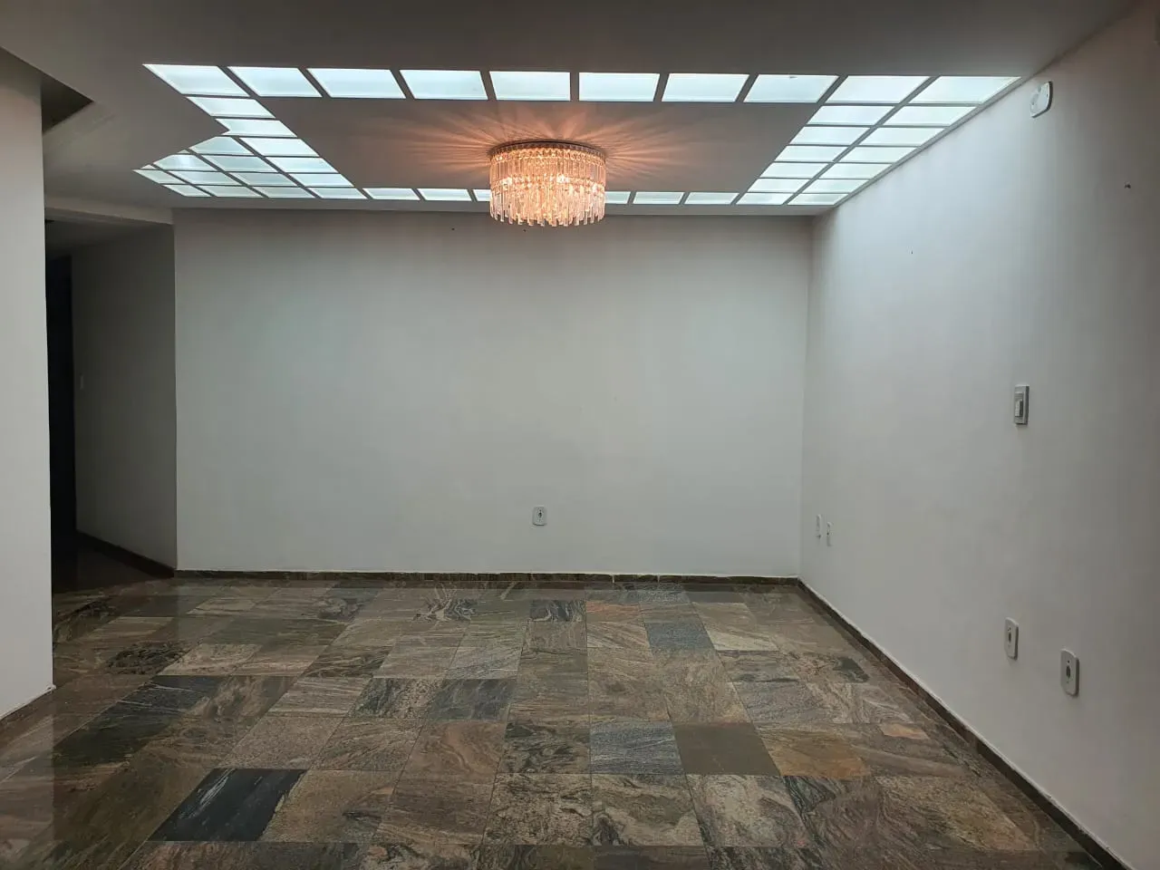 Квартира з 4 спальнями та 3 люкс-ванними, 160 м² — photo 7