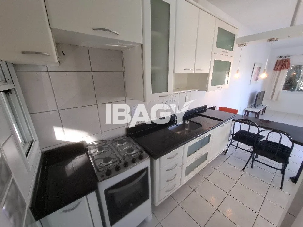 House with 3 bedrooms and 246 m², open-plan kitchen — photo 10