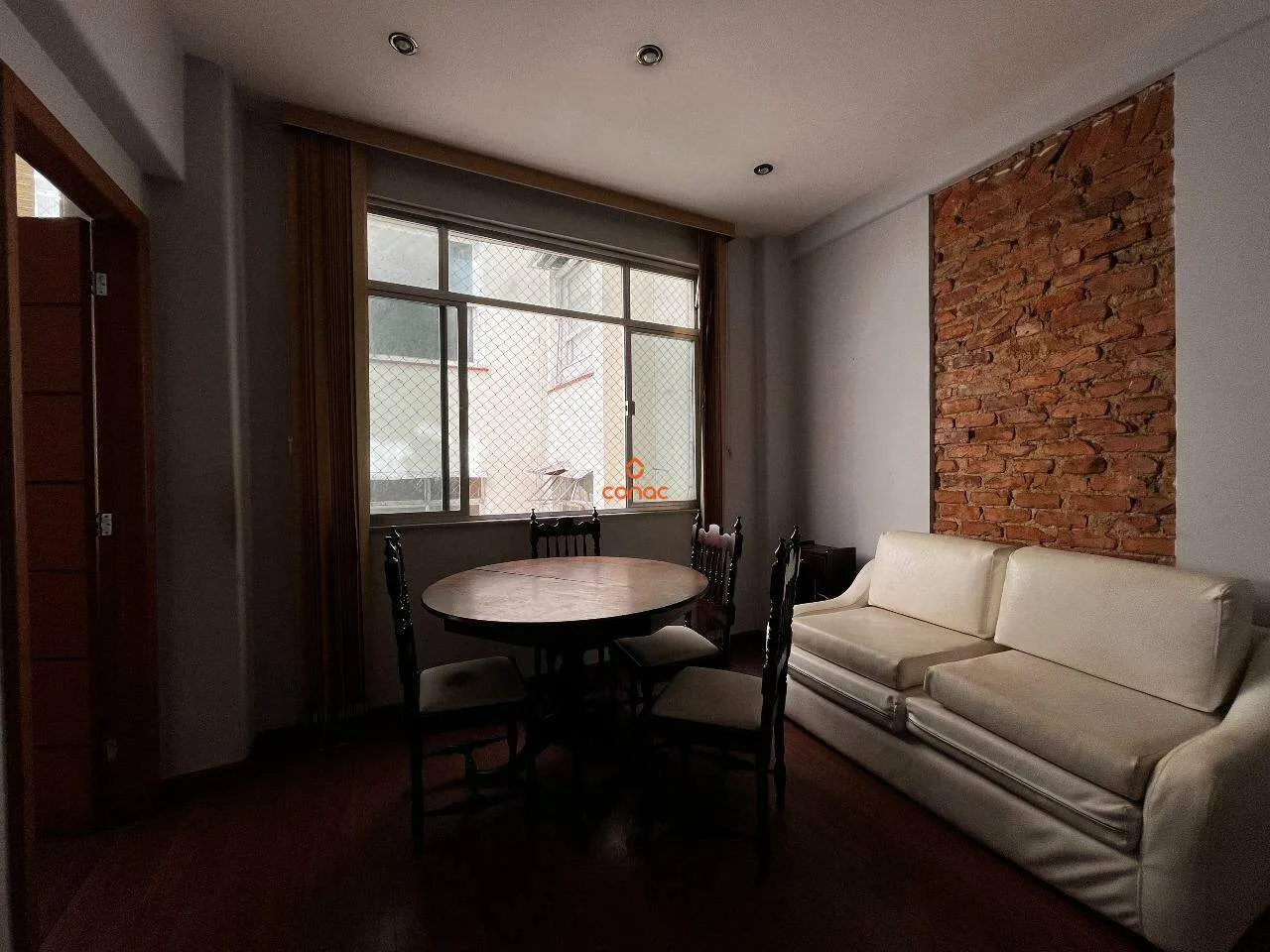Apartamento no 7º andar com piso de madeira ou laminado — photo 3