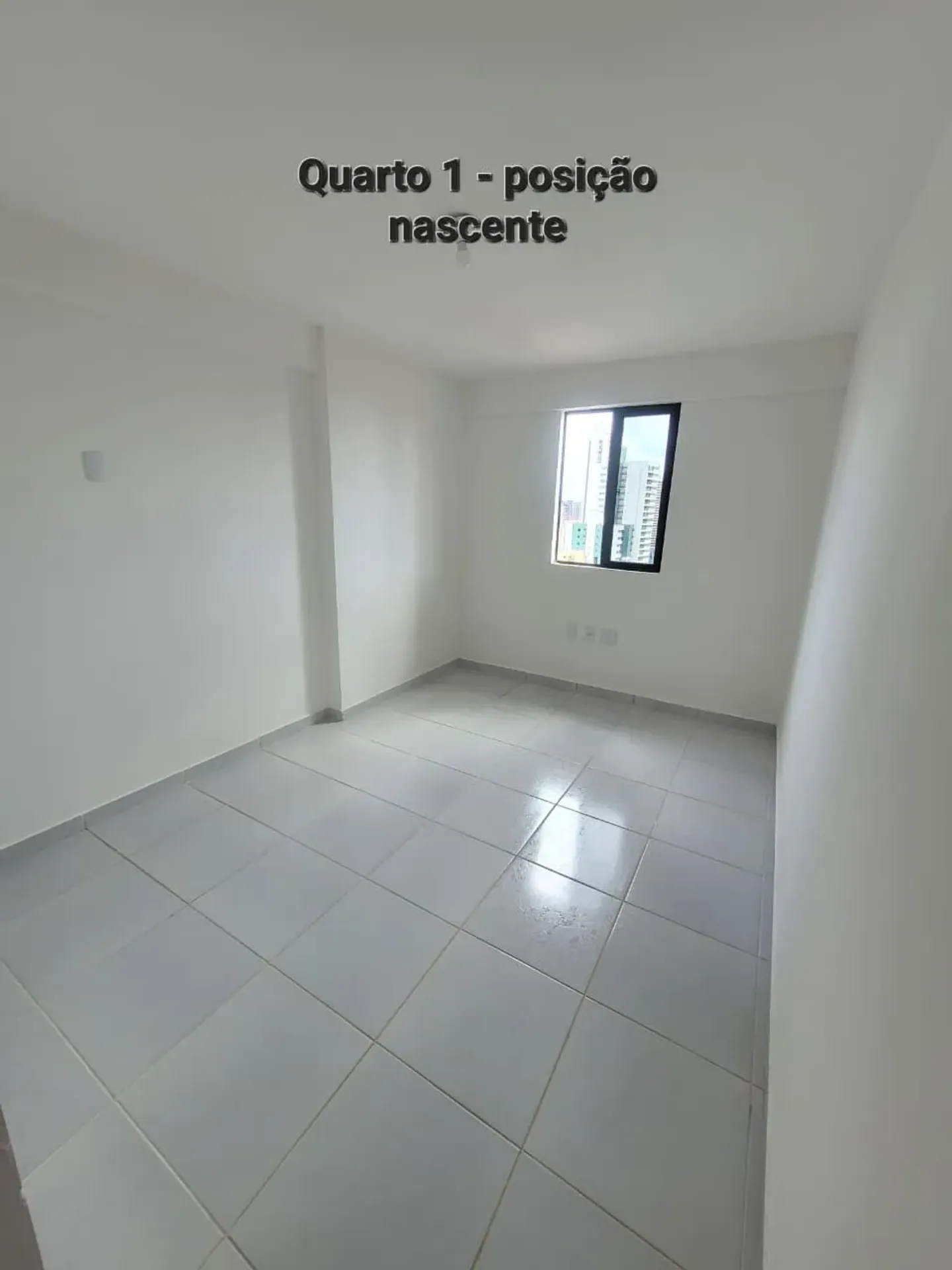 3-bedroom apartment in a building with a coworking space — photo 2