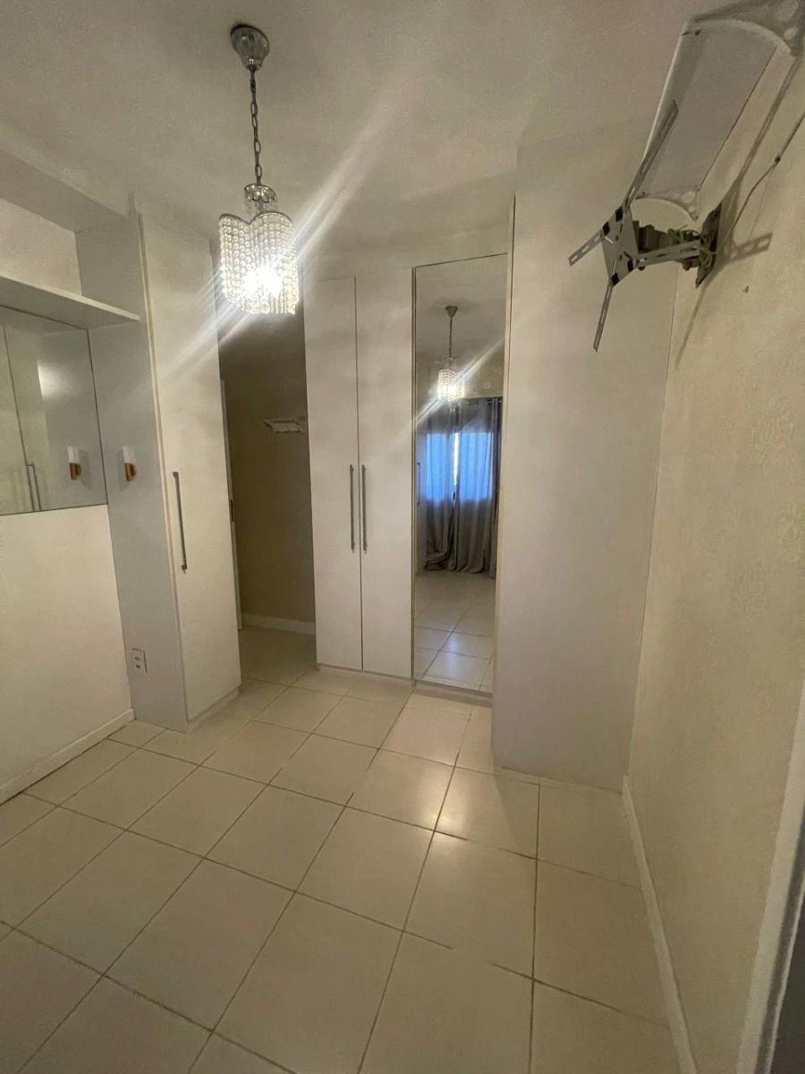 Apartamento semi mobiliado com 2 quartos e 70 m² — photo 23