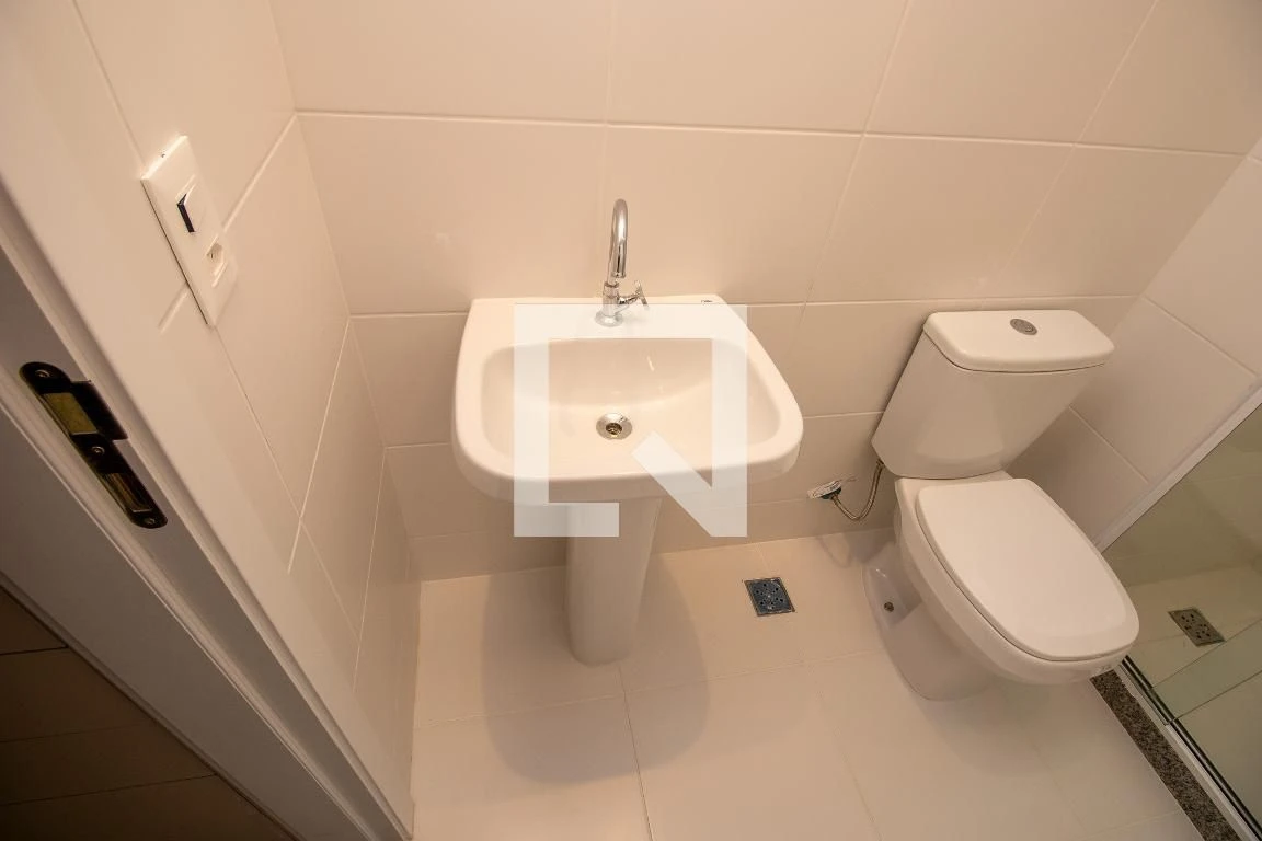 Квартира з 3 спальнями, 1 паркомісцем і басейном — photo 37