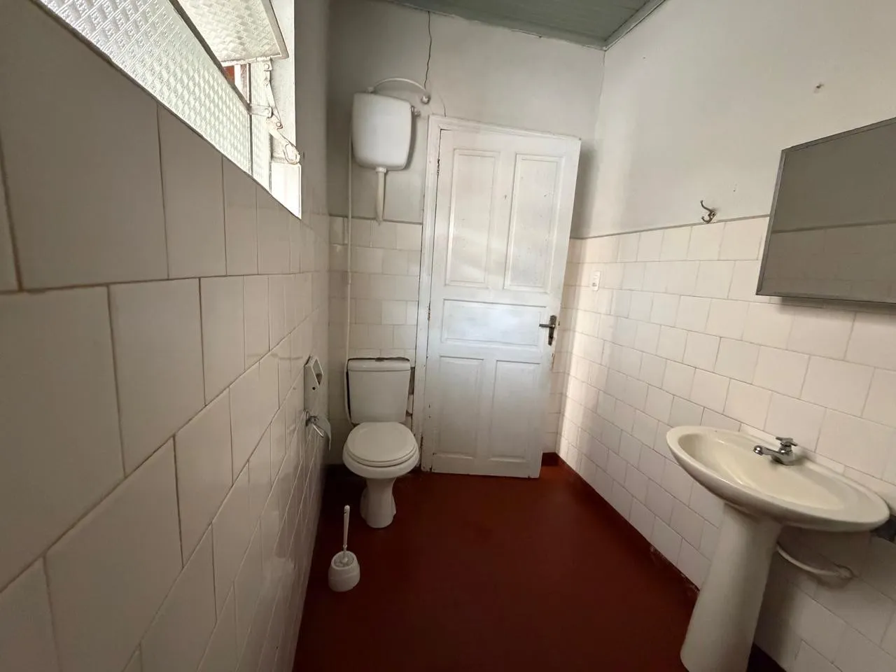 2-bedroom house with wood or laminate floors — photo 13