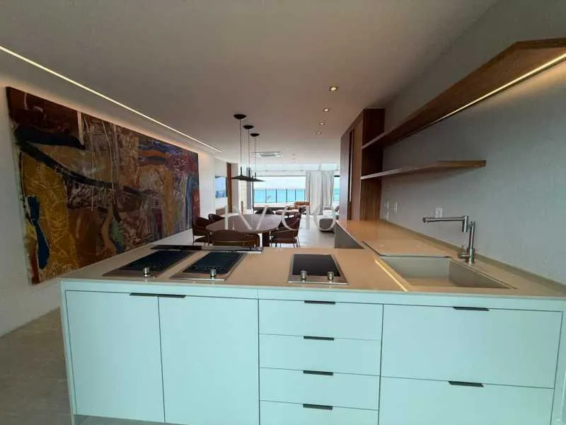 Water view in a 4-bedroom apartment, 380 m² — photo 14