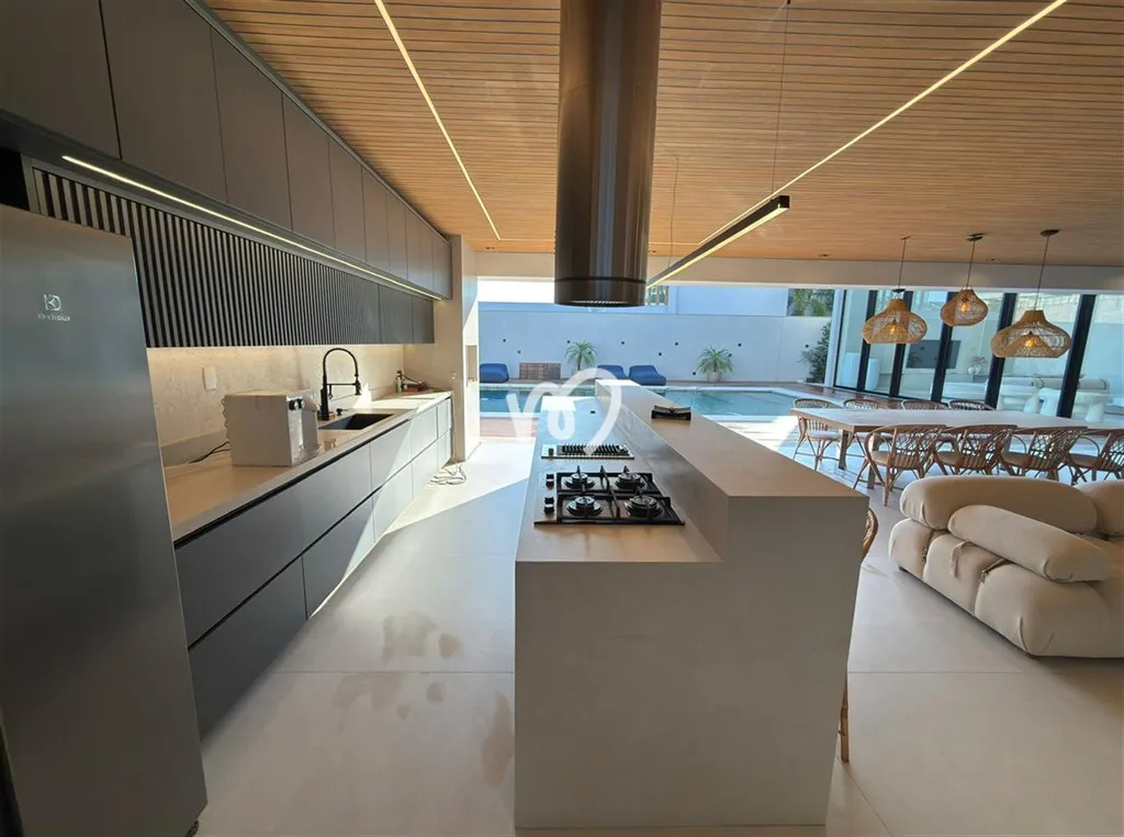 Duplex house with 5 bedrooms and 5 bathrooms — photo 30