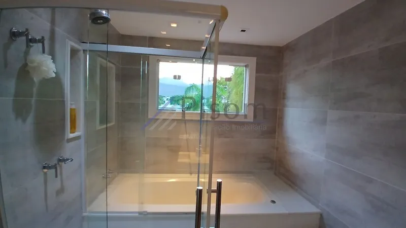 Casa sem mobília 980 m² com 5 suítes e 8 banheiros — photo 46