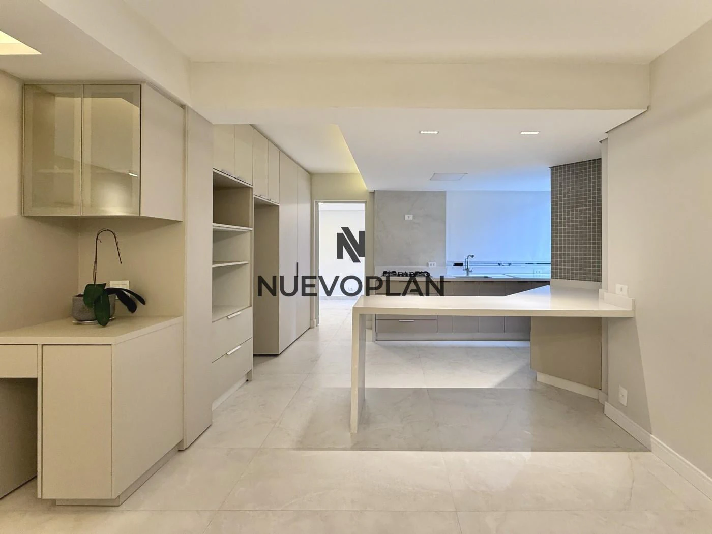 Apartment, 104 m², with a walk-in closet — photo 2
