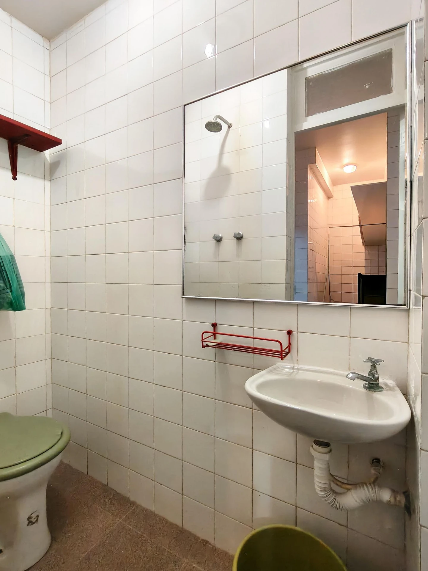 Furnished 4-bedroom apartment with 3 bathrooms — photo 84