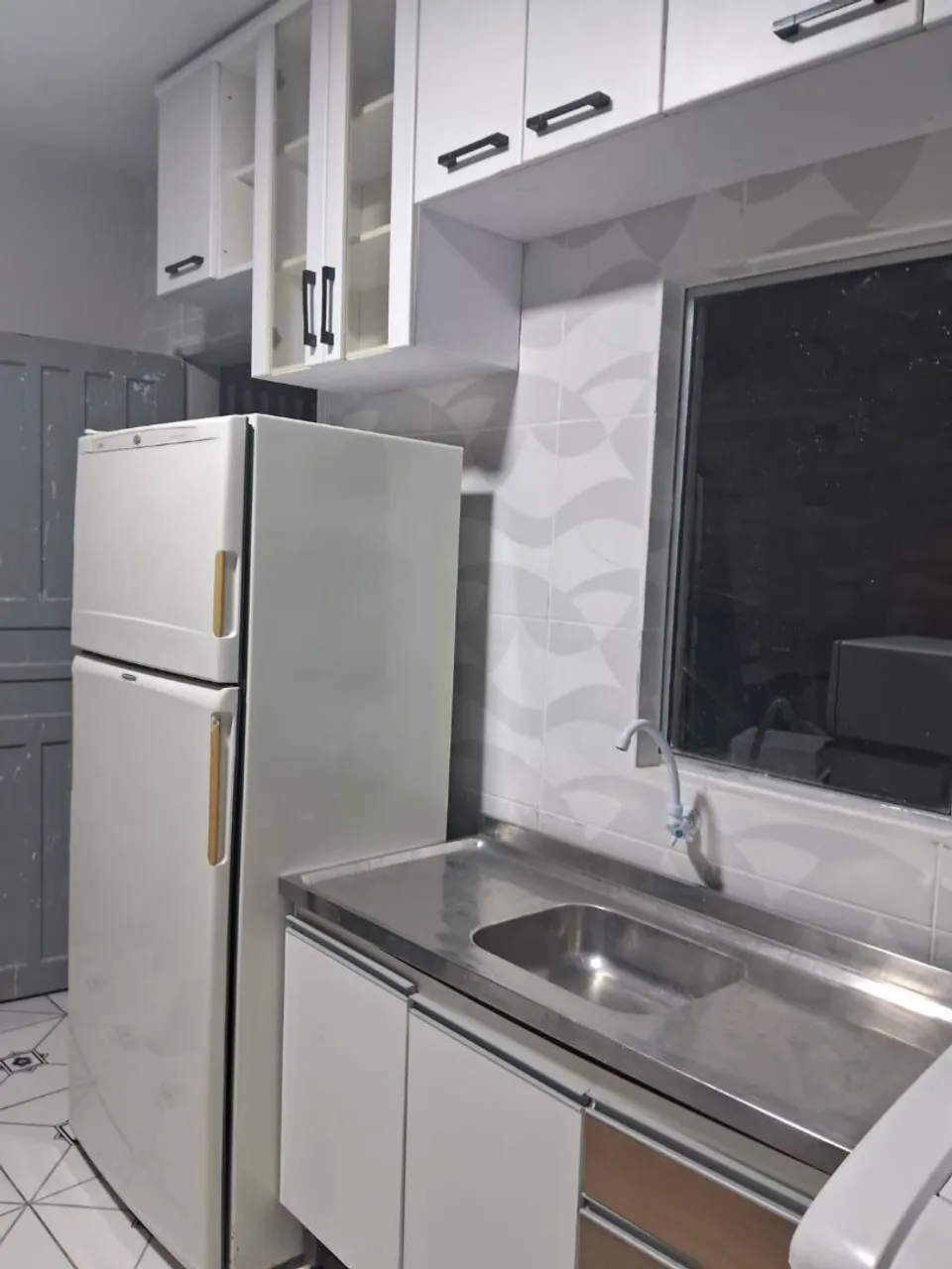 Furnished studio with 1 bedroom and 1 bathroom — photo 18