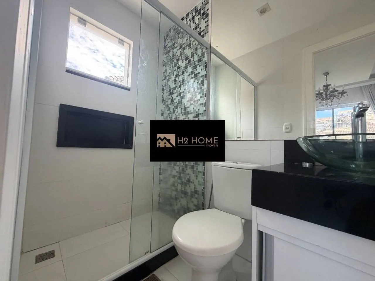 290 m² house with 4 bedrooms and 4 parking spots — photo 25