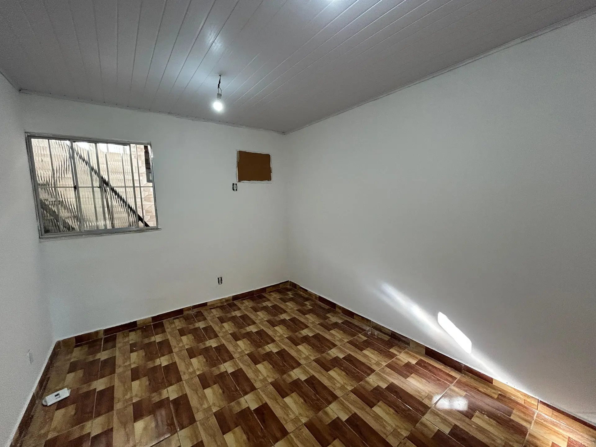 Квартира з 2 спальнями та 1 ванною з душовою зі скла — photo 15