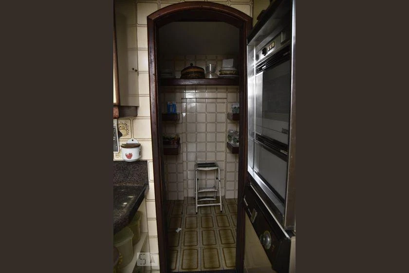 Casa com 4 quartos e 6 banheiros, com cozinha independente — photo 115