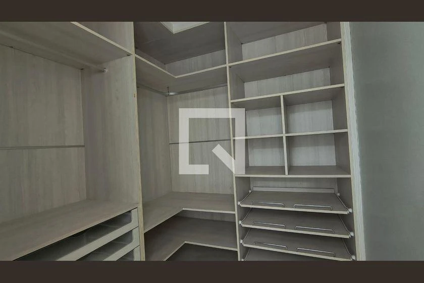 Casa de 300 m² com 3 suítes e 6 banheiros — photo 16