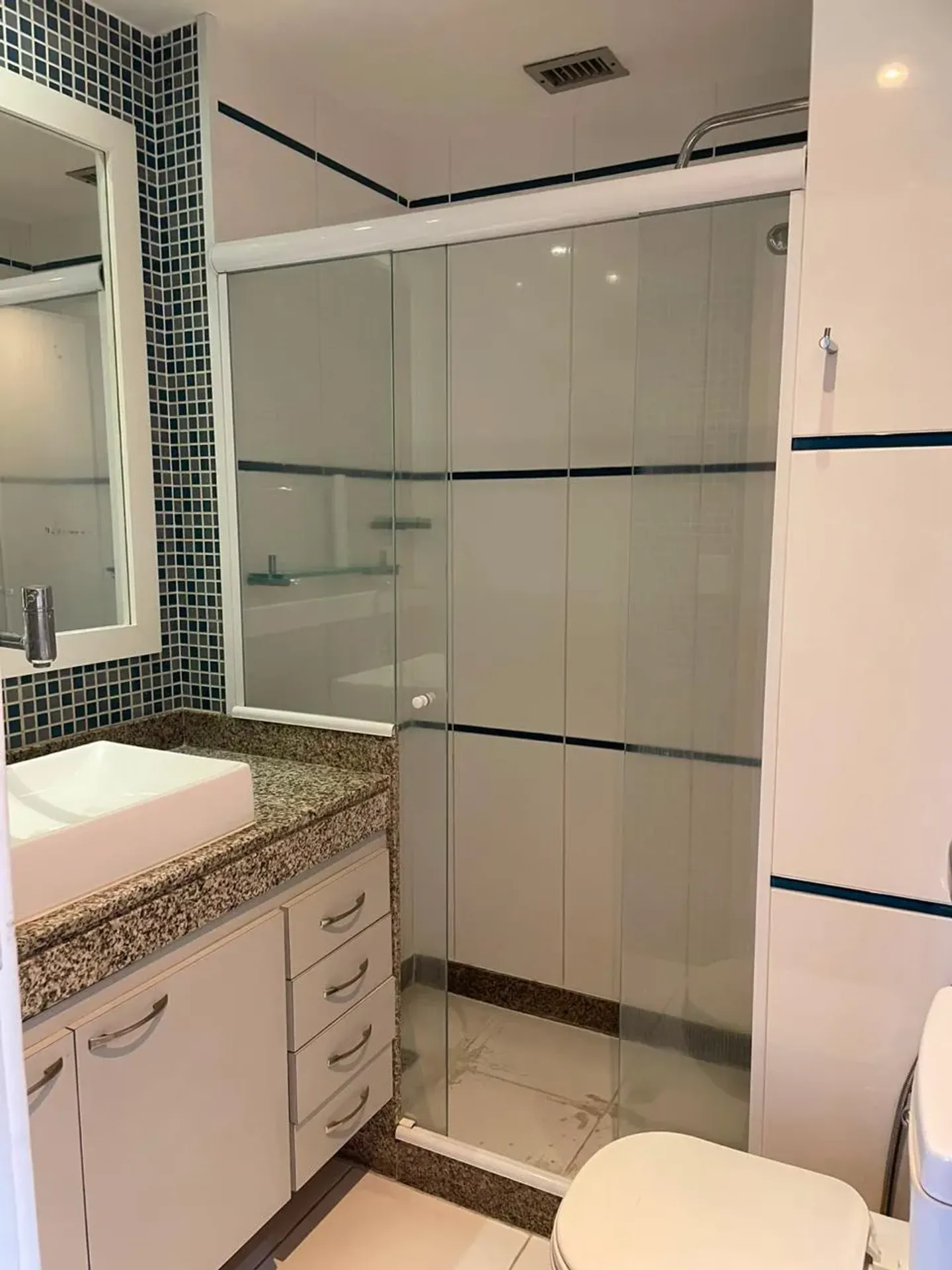 121 m² apartment with 3 bedrooms and 4 bathrooms — photo 17