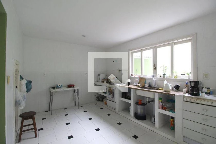Casa para aluguel com 4 quartos e 240 m² — photo 10