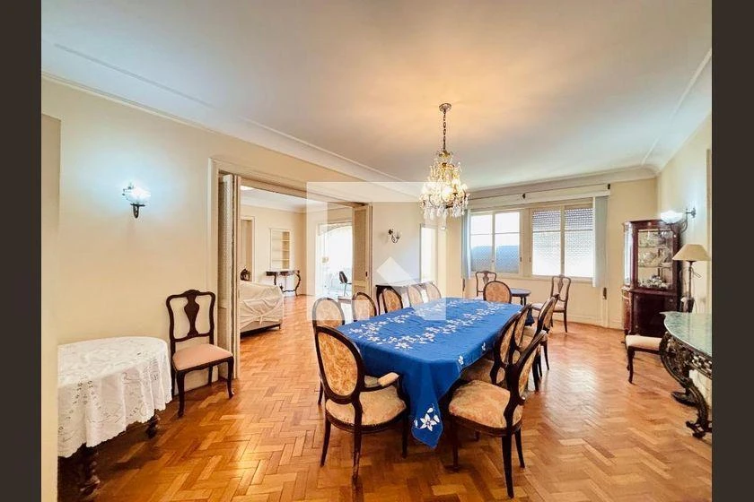Furnished apartment, 348 m², with a glass-enclosed balcony — photo 10