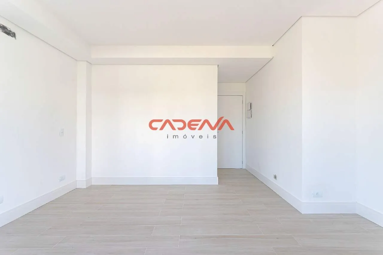 Glass-enclosed balcony in a 3-bedroom house, 124 m² — photo 10
