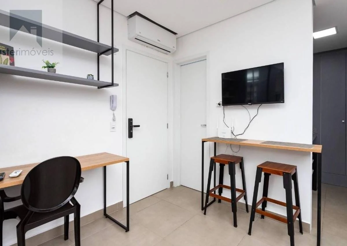 19 m² apartment with floor-to-ceiling windows and a dryer — photo 35