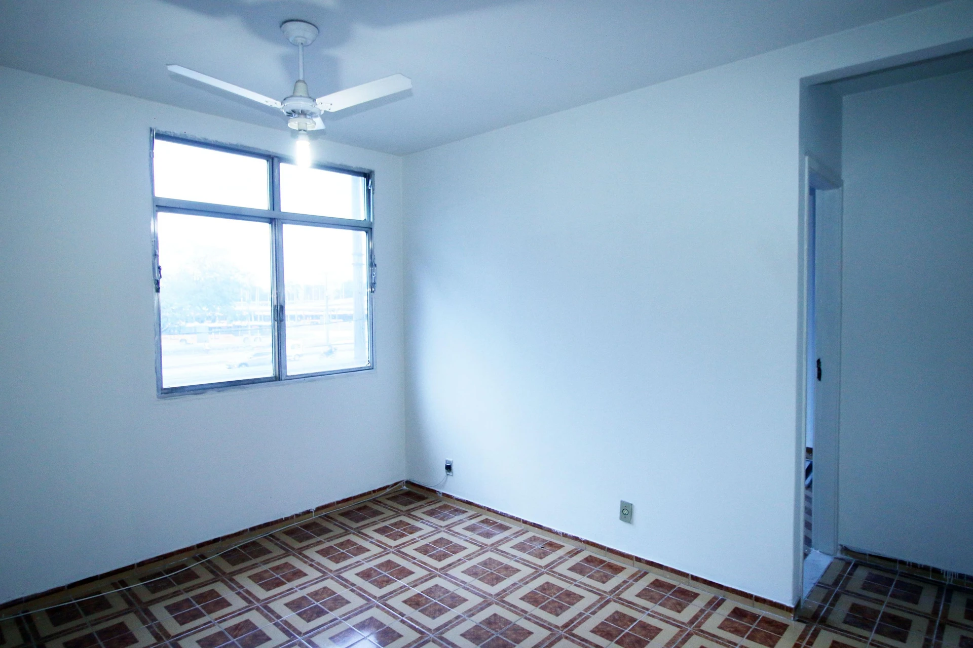 2-bedroom apartment in a building with a gym — photo 24
