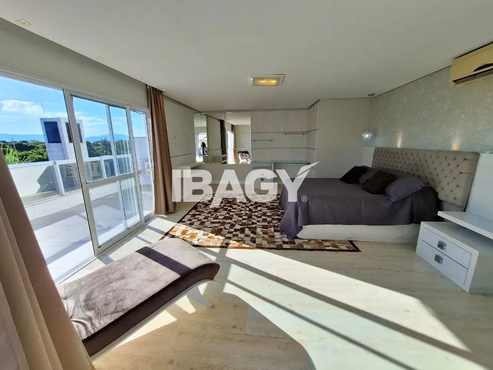 Cobertura duplex com 4 suítes e 520 m² — photo 68