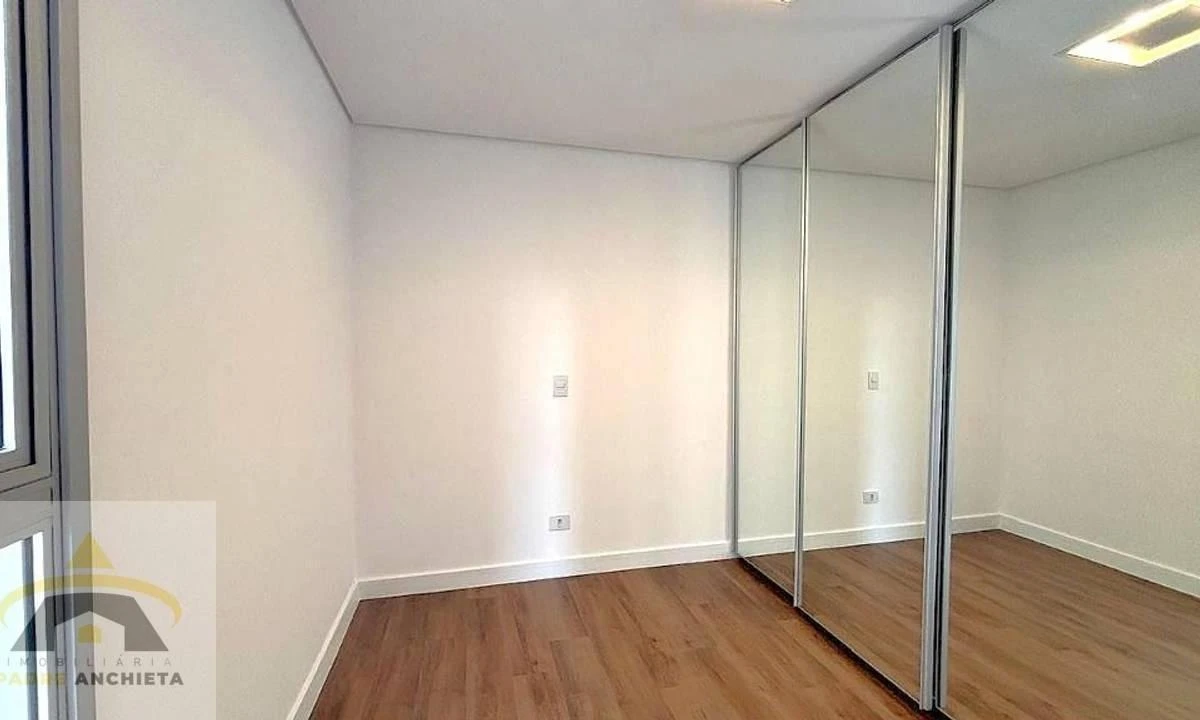 Apartment, 131 m², with a glass-enclosed balcony — photo 14