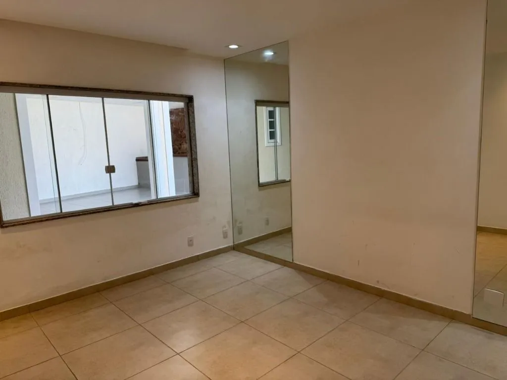 House with 5 bedrooms and 4 bathrooms plus open pool — photo 21